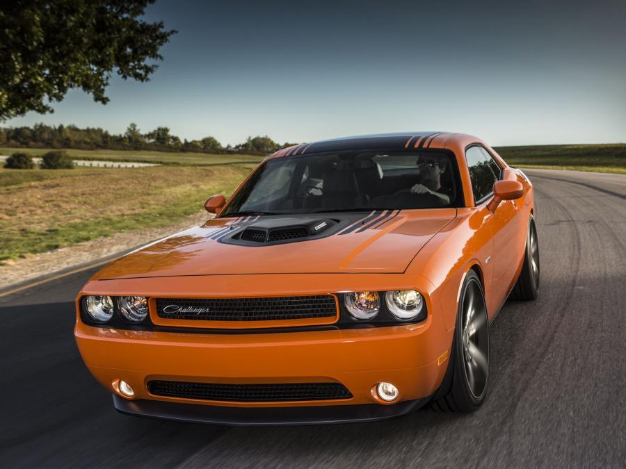  Dodge Challenger R/T Shaker 2014 года  (фото 9 из 18)